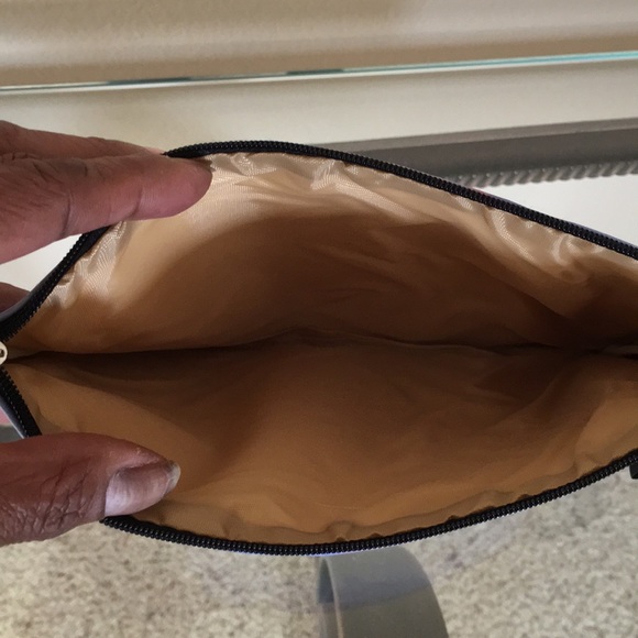 Bag - Picture 2 of 4